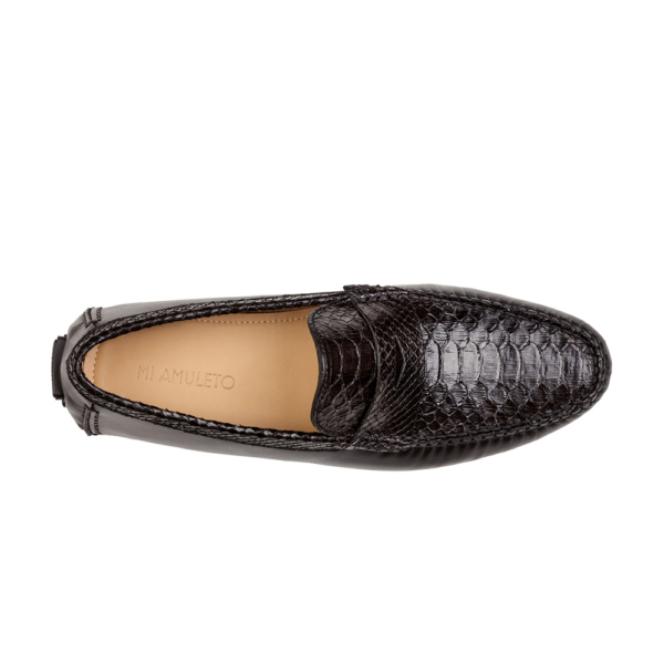 Mocasín driver negro con antifaz en piel de pitón y vacuno - Image 2